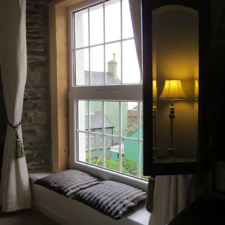 Devon View House 4*