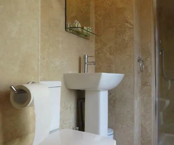 Devon View House יוגאל