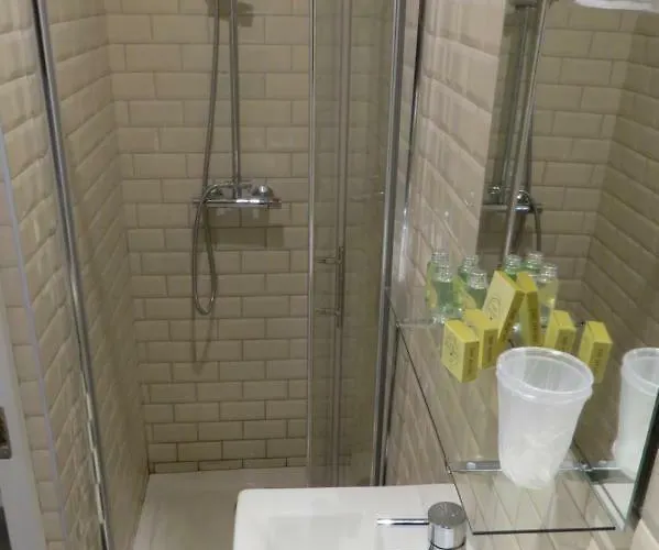 Devon View House לינה וארוחת בוקר