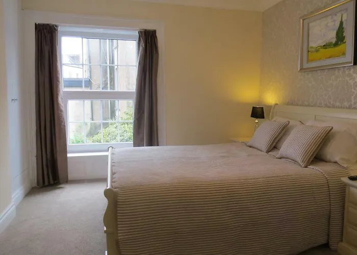 Devon View House 4* יוגאל