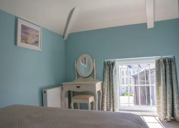 לינה וארוחת בוקר Devon View House